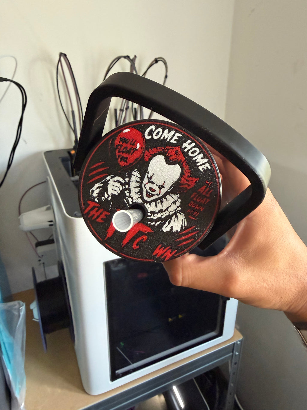 Pennywise Can Holder 330ml cans